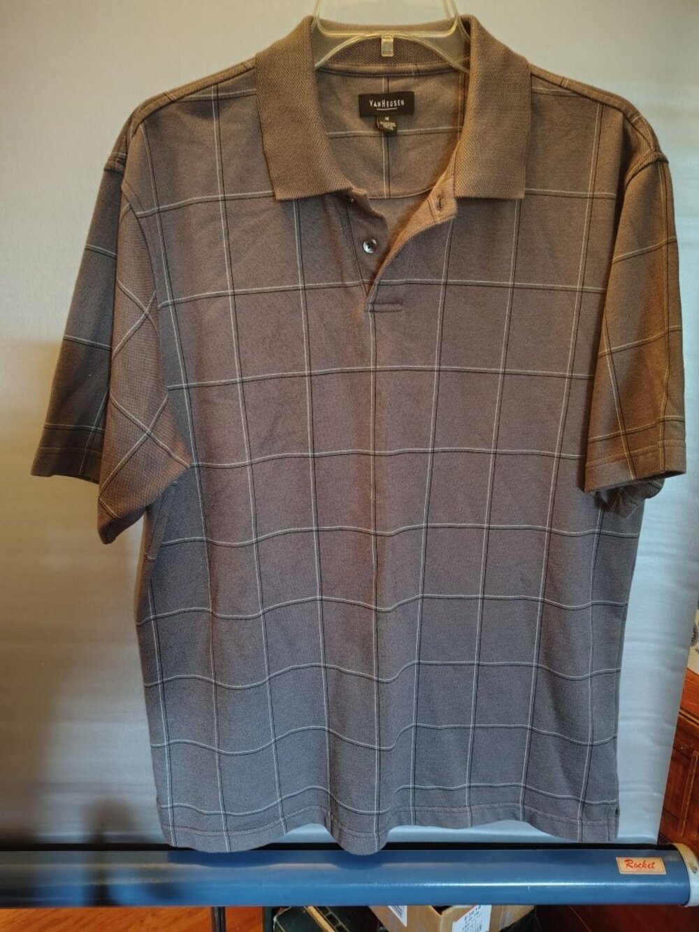Van Heusen Mens Gray  Polo Shirt Medium Cotton Blend Short Sleeve